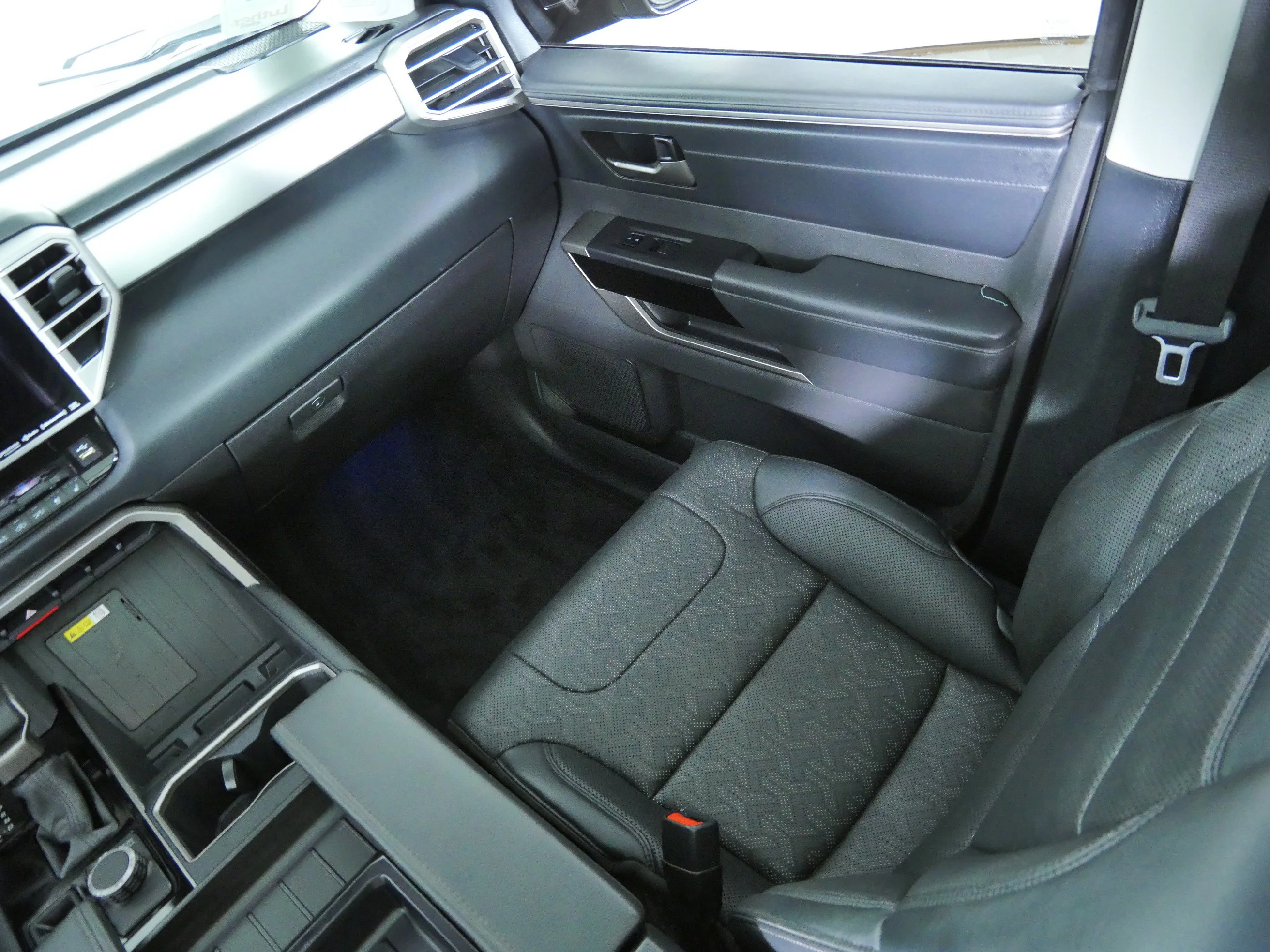 Used 2024 Smoked Mesquite Toyota Limited Hybrid image 11
