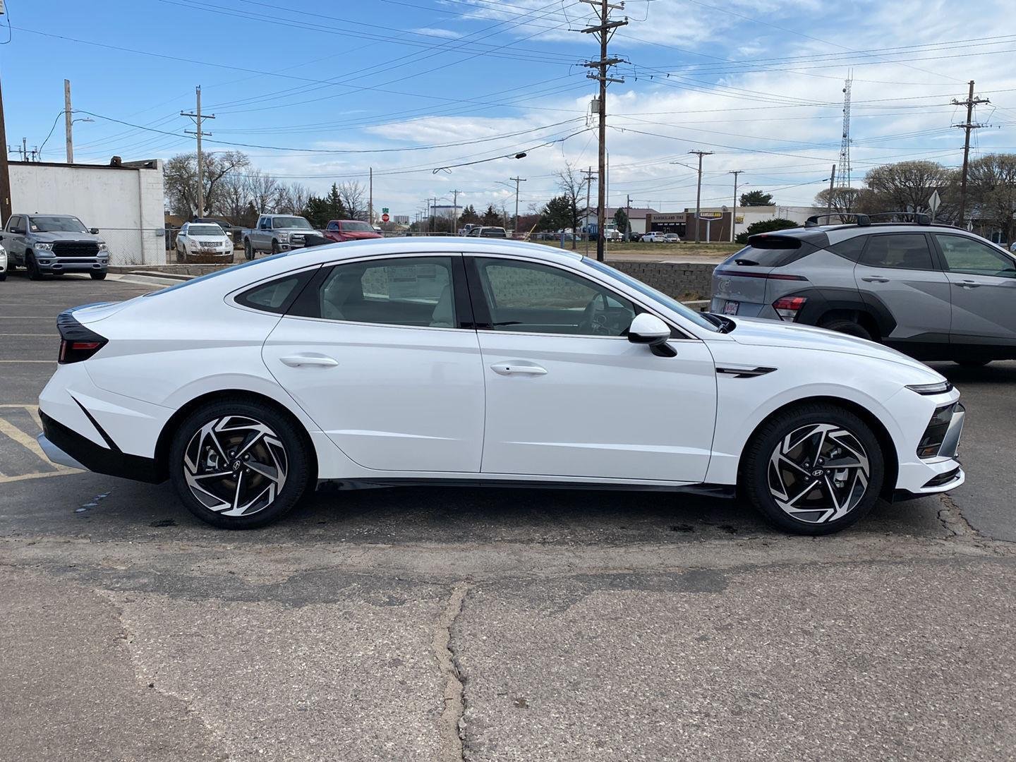 2026 Hyundai Sonata SEL - Photo 6