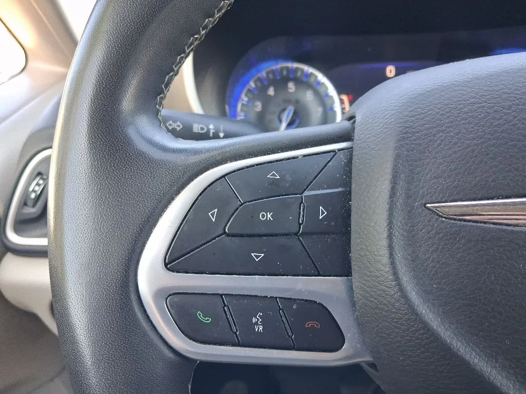 Used 2022 White Chrysler Touring L image 26