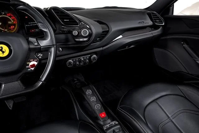 Certified Used 2018 Bianco Avus Ferrari  image 28