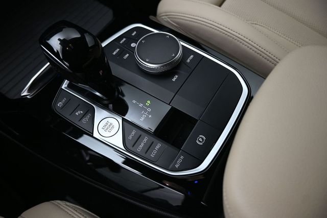Used 2024 Black BMW sDrive30i image 4