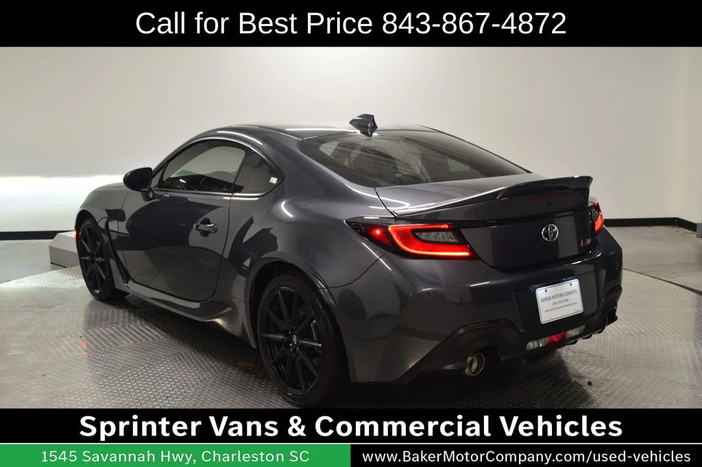 Used 2023 Pavement Toyota Premium image 3