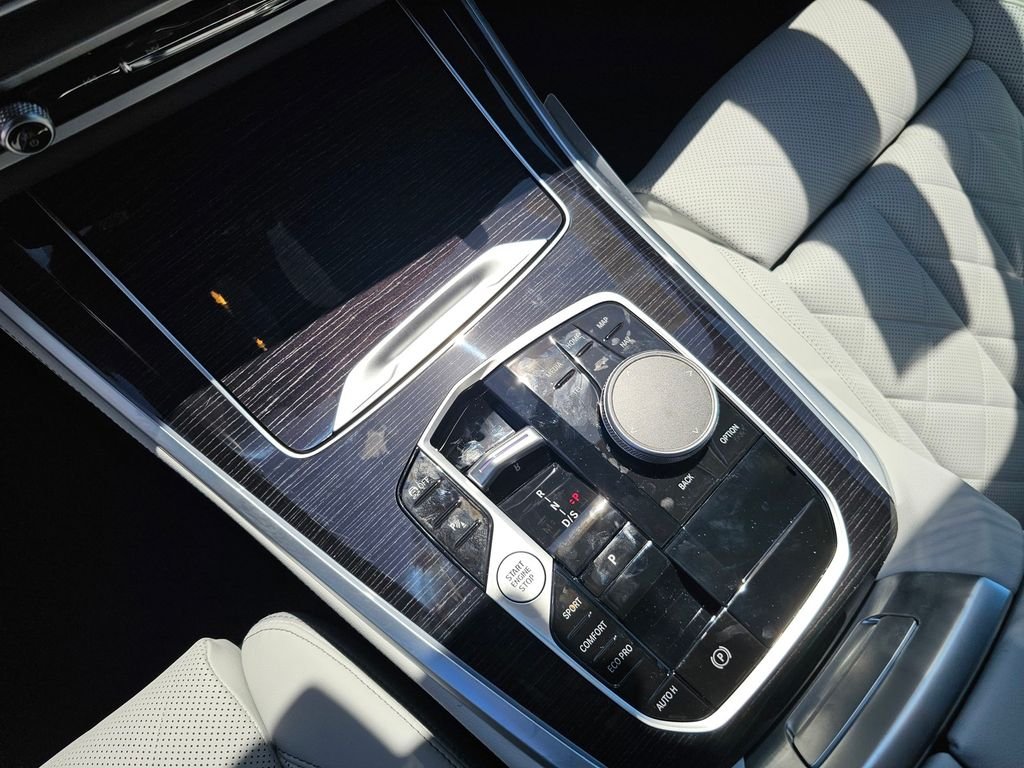 New 2026 Skyscraper Grey Metallic BMW sDrive40i image 23