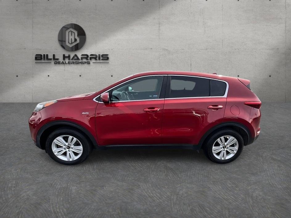 Used 2018 Red Kia LX image 9