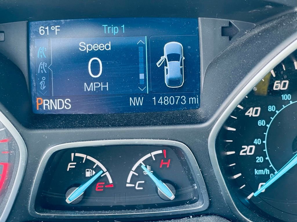Used 2014 Blue Ford SE image 17