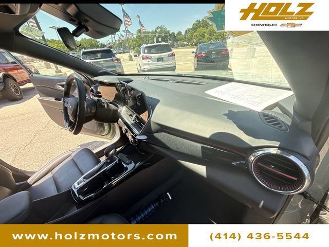 Certified Used 2024 Cacti Green Chevrolet 2RS image 27