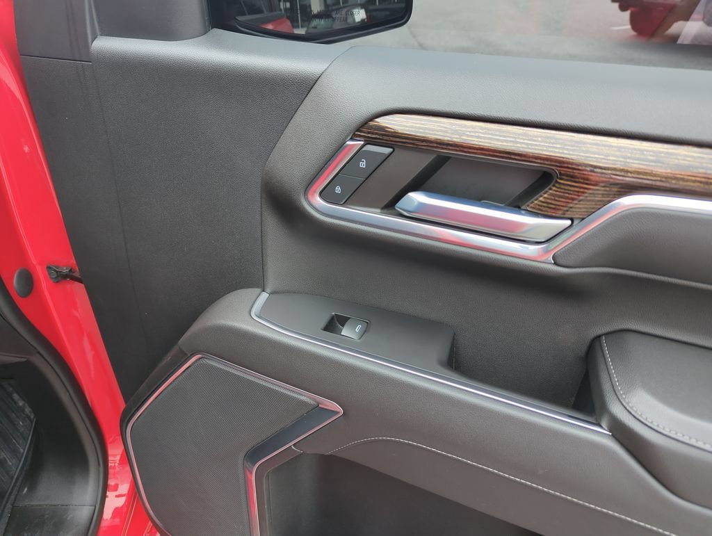 Used 2022 Cardinal Red GMC Elevation image 31