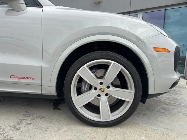 2022 Porsche Cayenne Platinum Edition - Photo 10