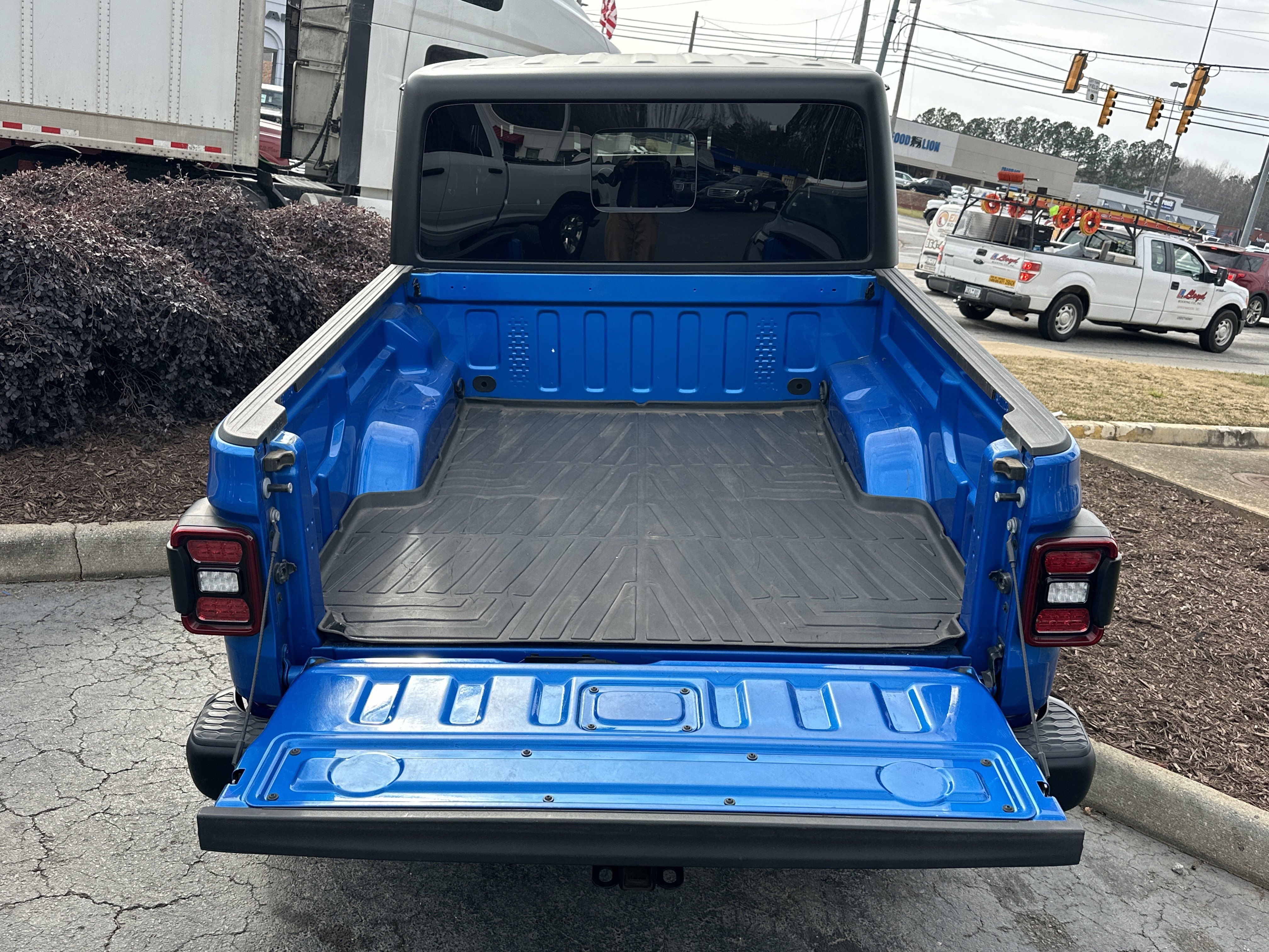 Used 2021 Hydro Blue Pearlcoat Jeep Rubicon image 15