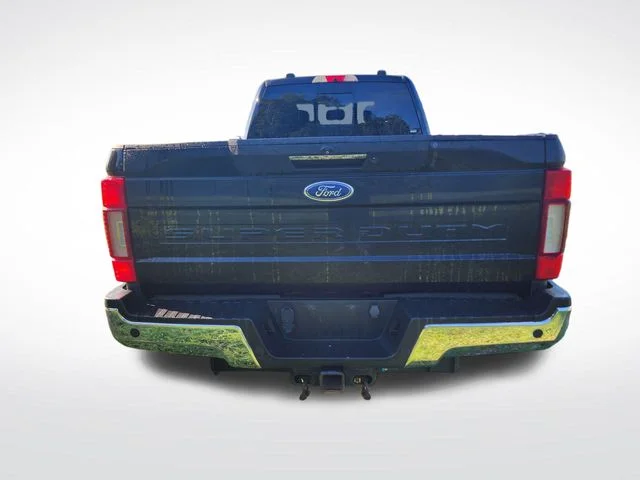 Used 2020  Ford Lariat image 6