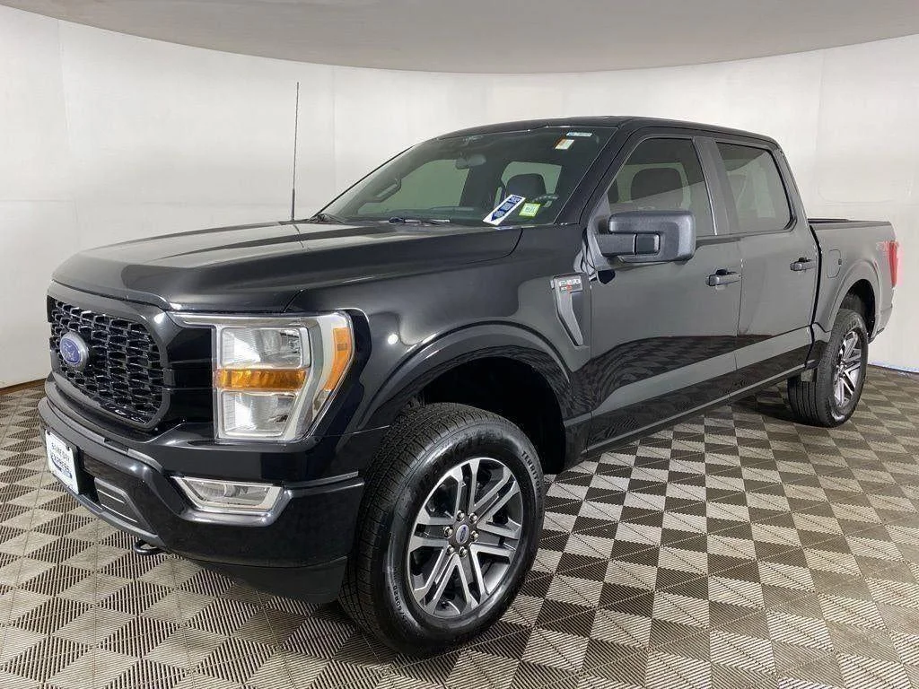Used 2021 Agate Black Metallic Ford XL image 21