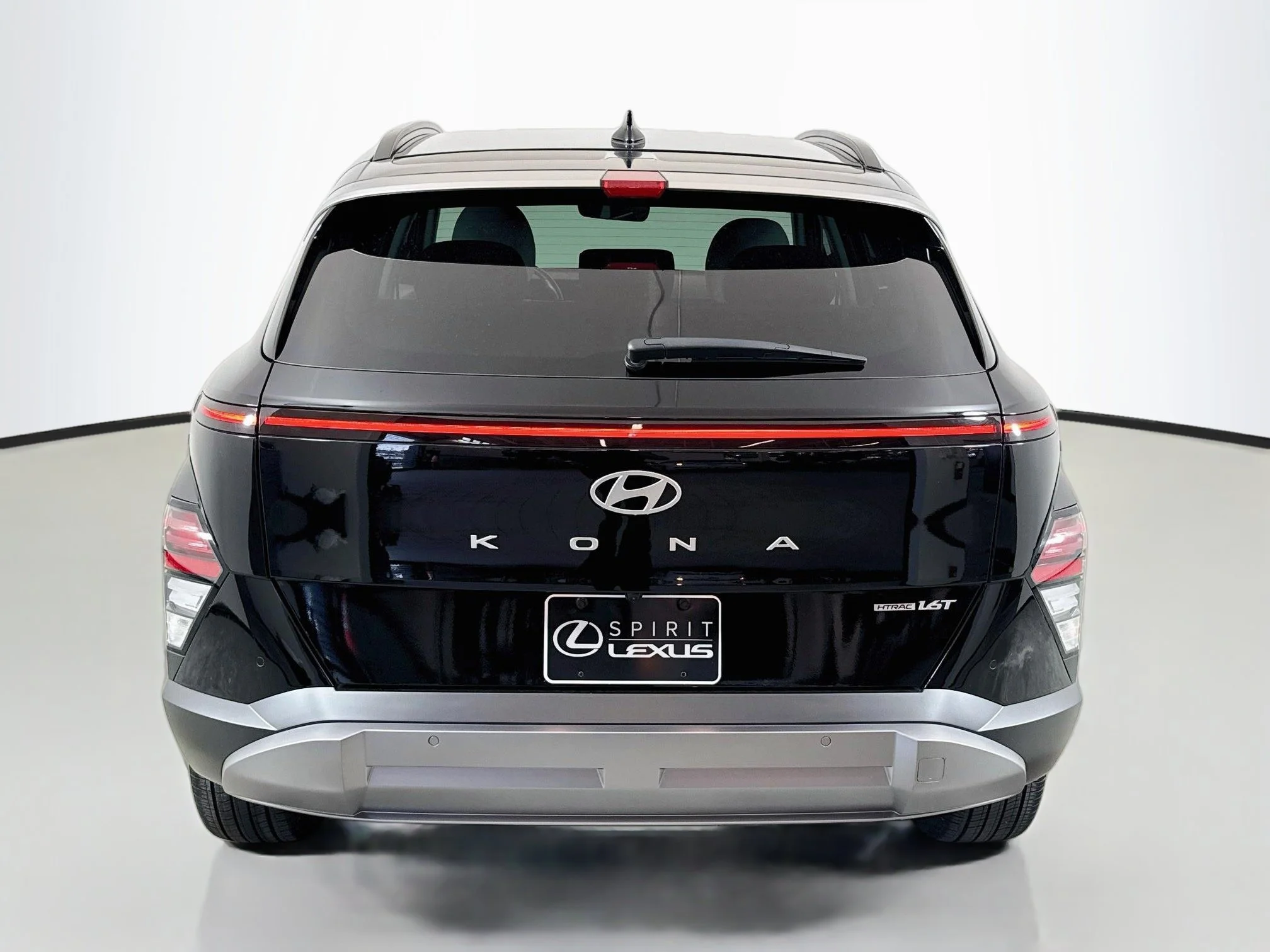 Used 2024 Abyss Black Pearl Hyundai Limited image 6