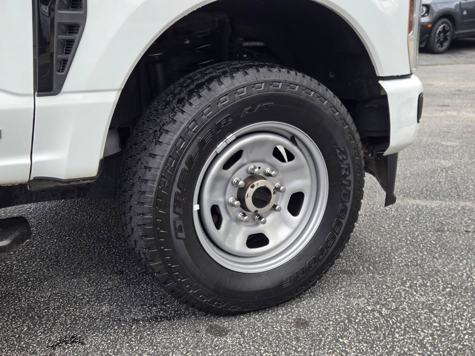 Used 2024 Oxford White Clearcoat Ford XL image 6