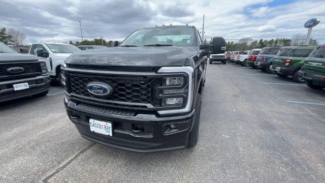 New 2026 Agate Black Metallic Ford F-250® XL image 32