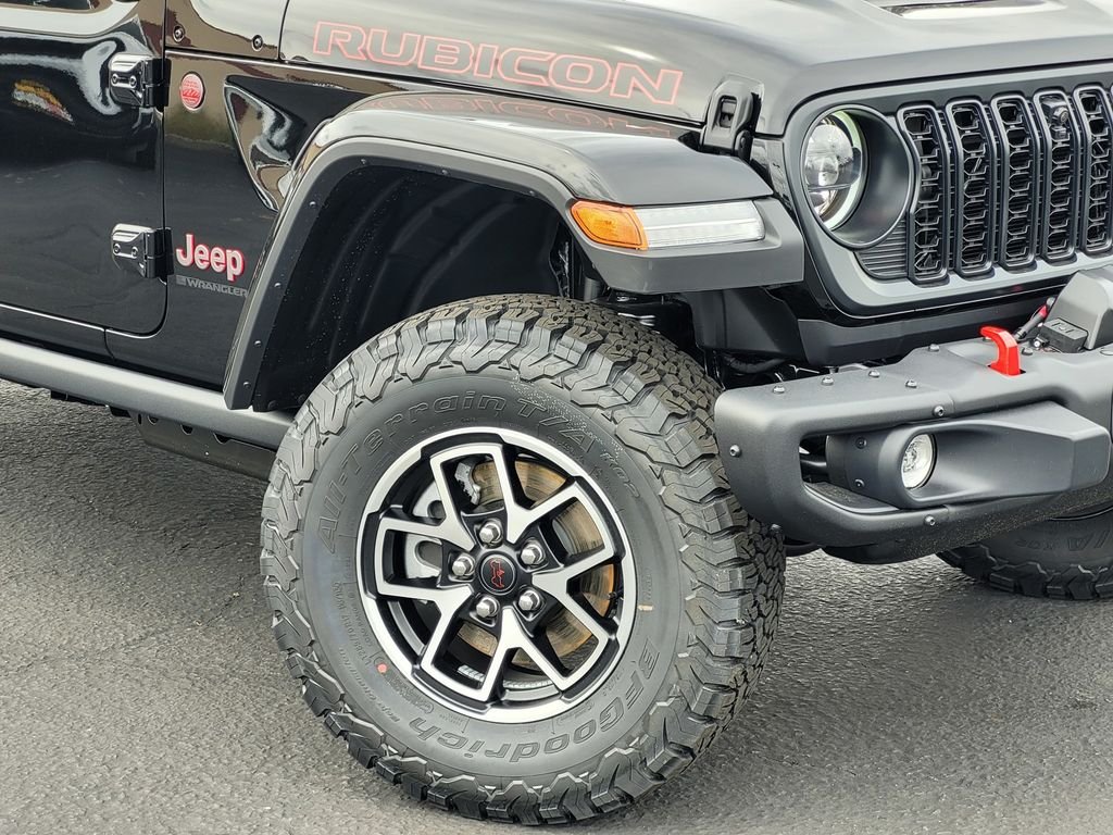 New 2026 Black Clear-Coat Exterior Paint Jeep Rubicon image 5