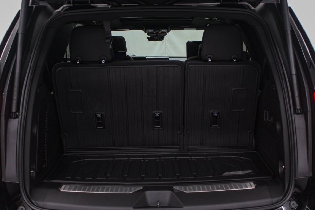 2027 GMC Yukon Denali - Photo 9