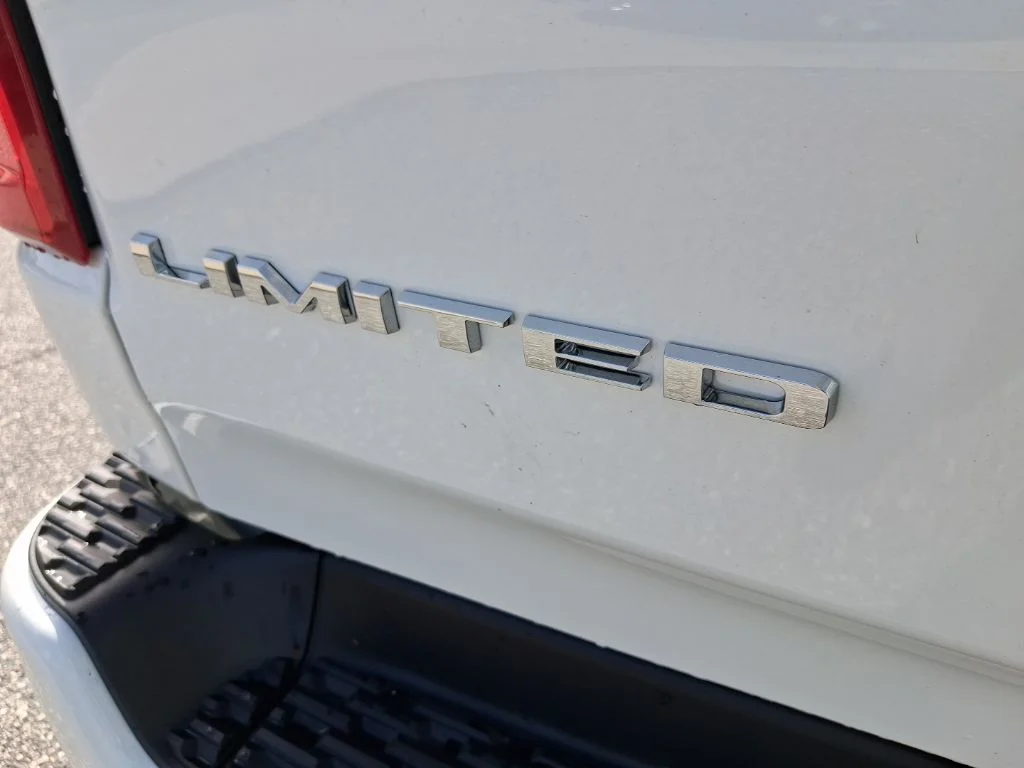 Used 2025 White Ram Limited image 12