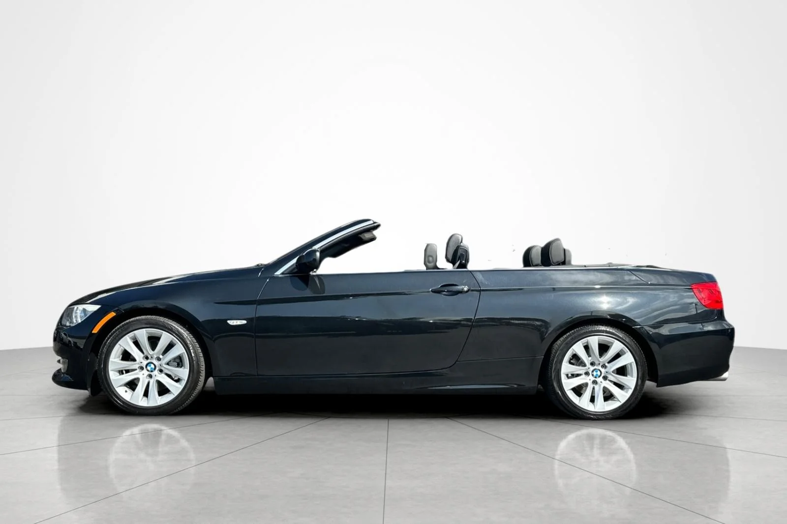 Used 2013 BMW 3 Series 328i with VIN WBADW7C57DE733328 for sale in Santa Monica, CA