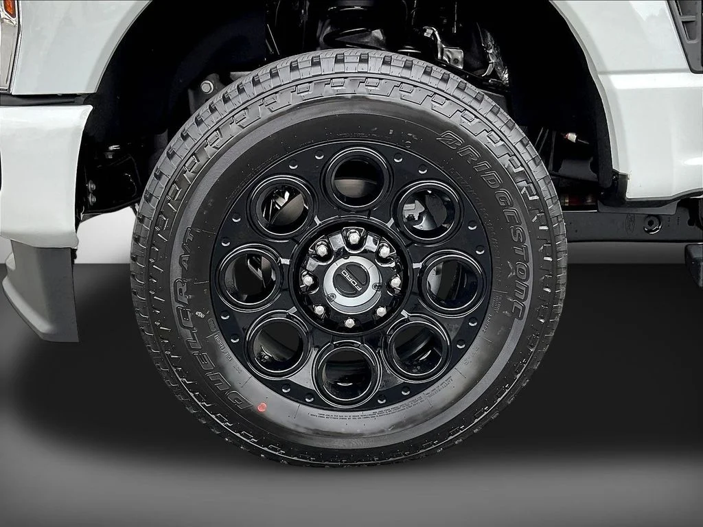 New 2026 Avalanche Ford F-250® XLT image 14