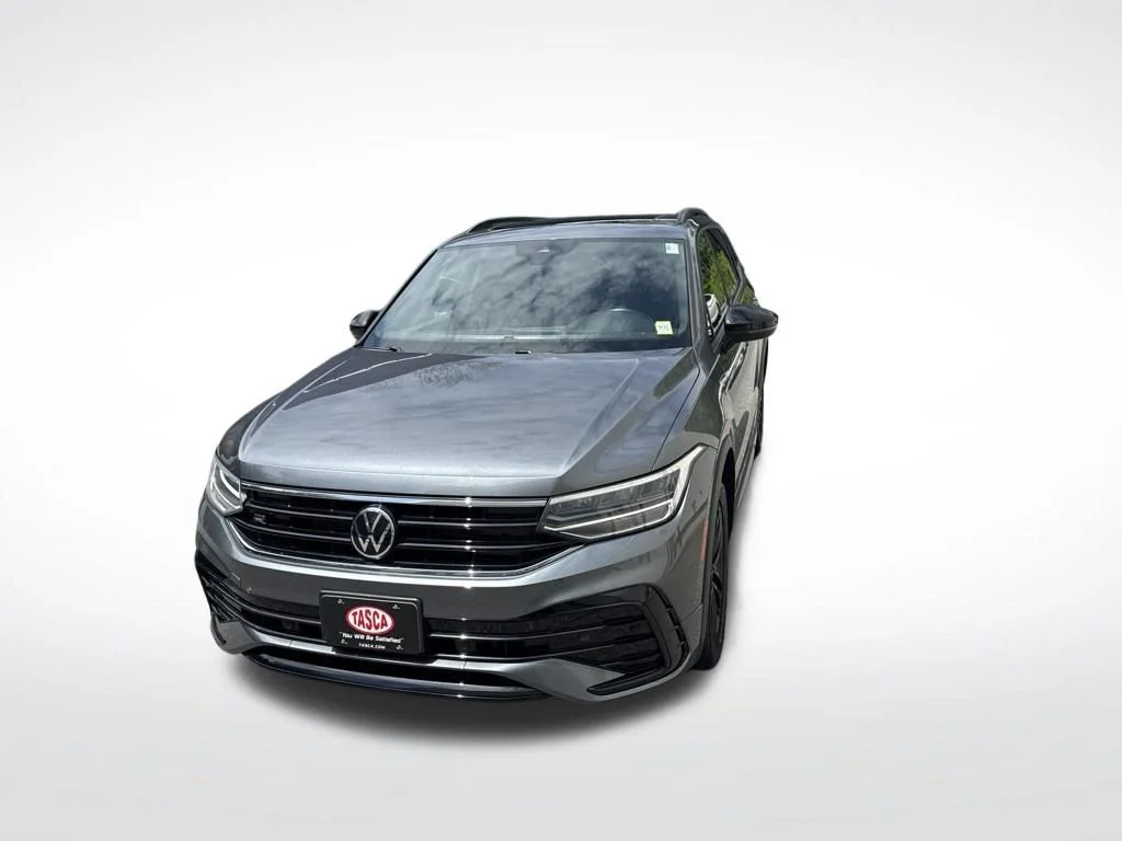 Used 2022  Volkswagen 2.0T SE R-Line Black image 2