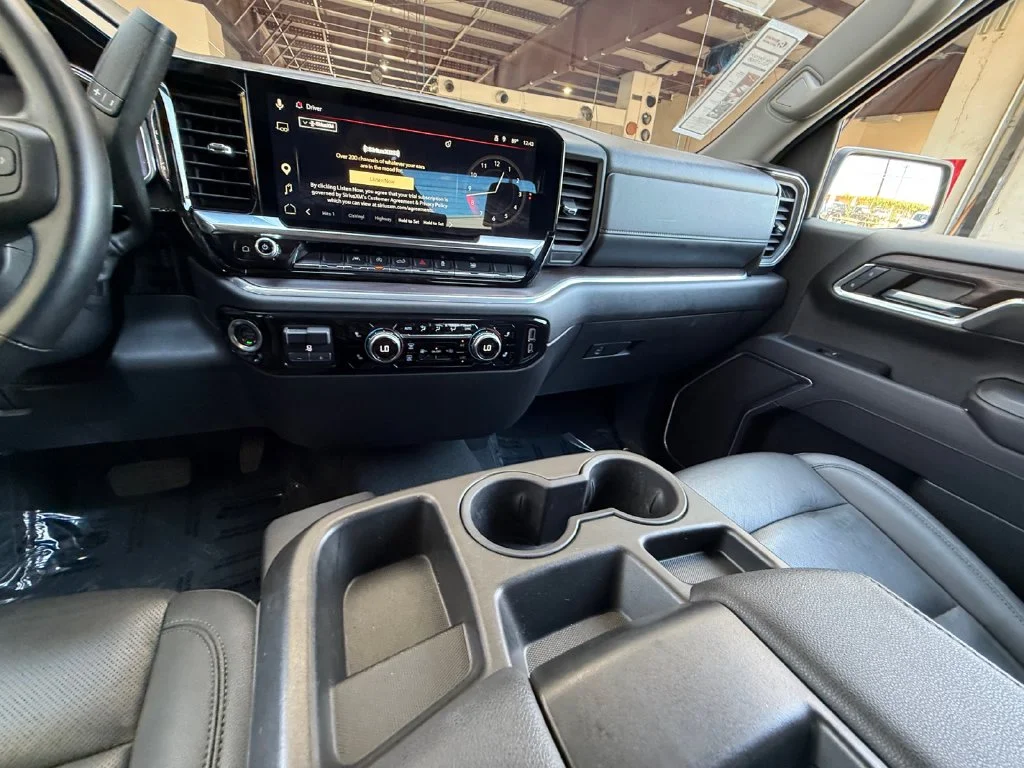 Used 2025 Black GMC SLT image 15