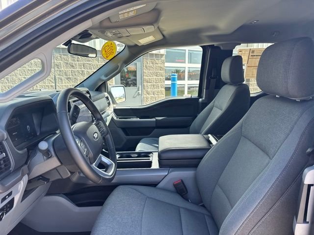 Used 2025 Gray Ford XLT image 13