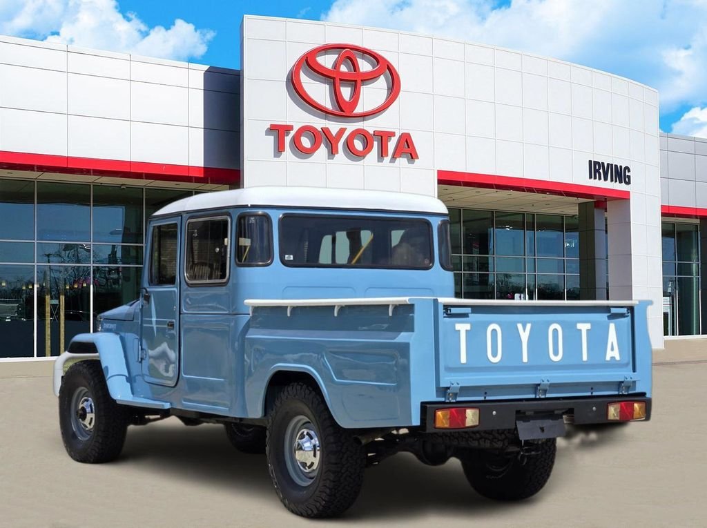 Used 1991 Blue Toyota OJ55 image 3