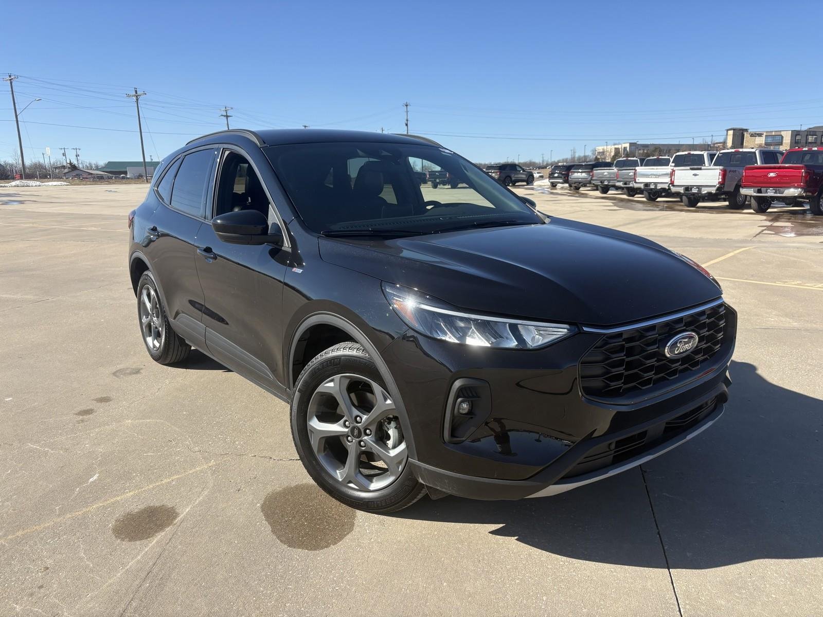 Used 2025 Ford Escape ST-Line Select with VIN 1FMCU9NA5SUA42243 for sale in Kansas City