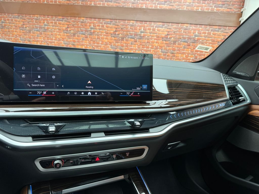 New 2026 Green BMW xDrive50e image 19