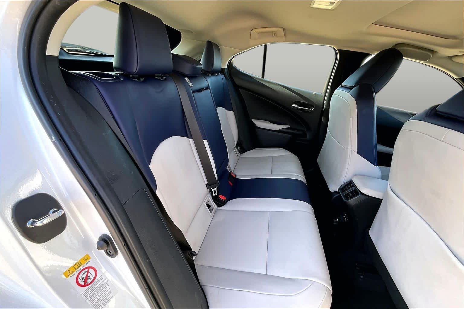 Used 2019 Eminent White Pearl Lexus Luxury image 20