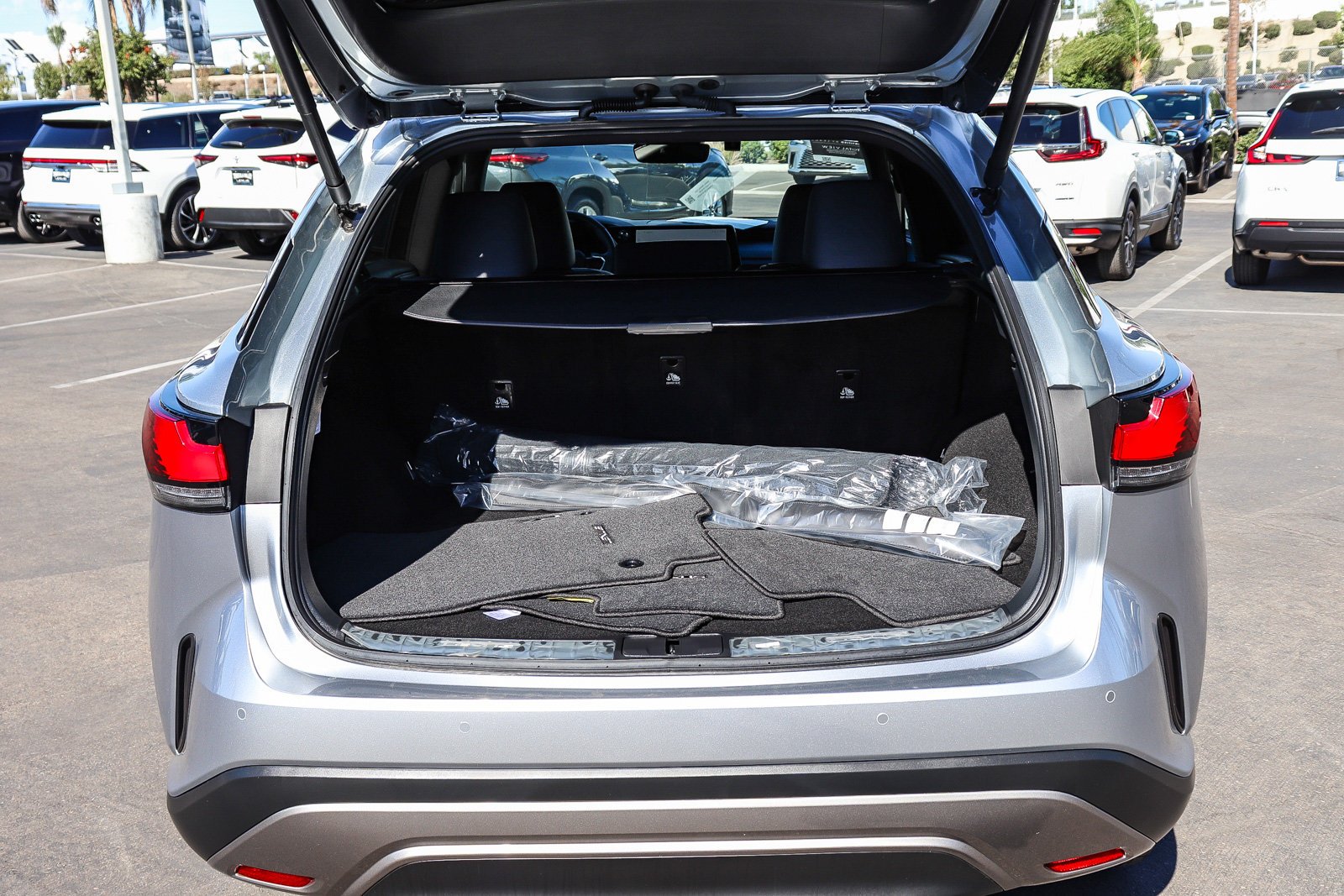 Used 2026 Silver Lexus 350h Premium image 32