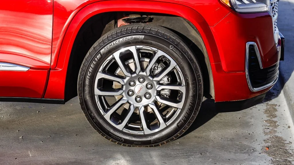 Used 2023 Red GMC Denali image 11