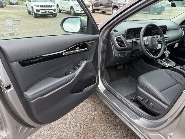 New 2026 Gray Kia EX image 10