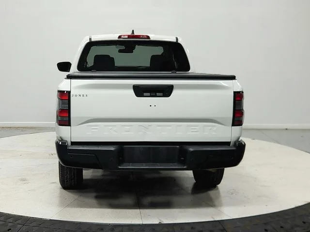 Used 2024 White Nissan S image 7
