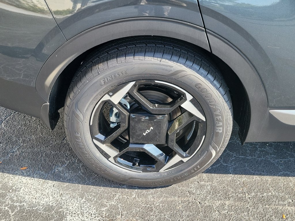 New 2026 Gravity Gray Kia EX image 39
