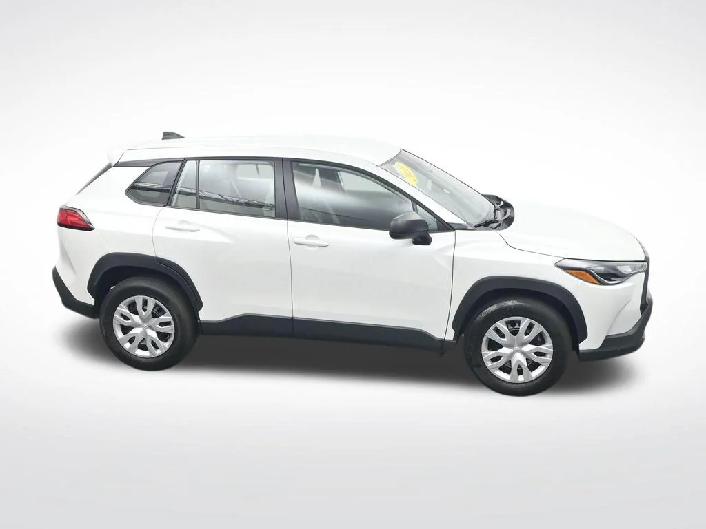 Used 2025 Beige Toyota L image 27