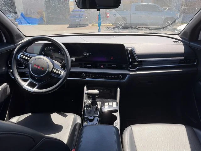 Used 2024 White Kia X-Line image 15