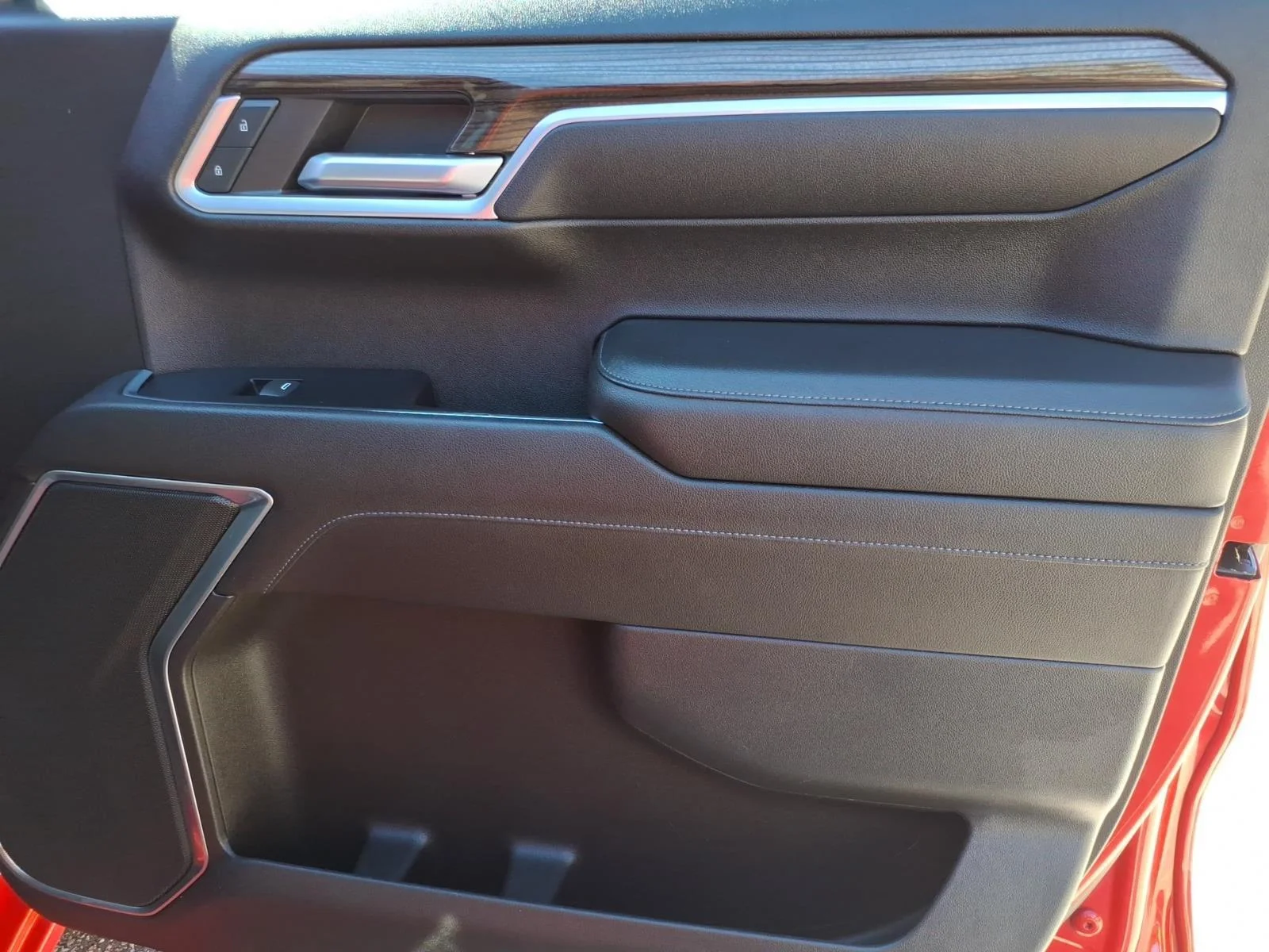Used 2022 Red Hot Chevrolet RST image 24