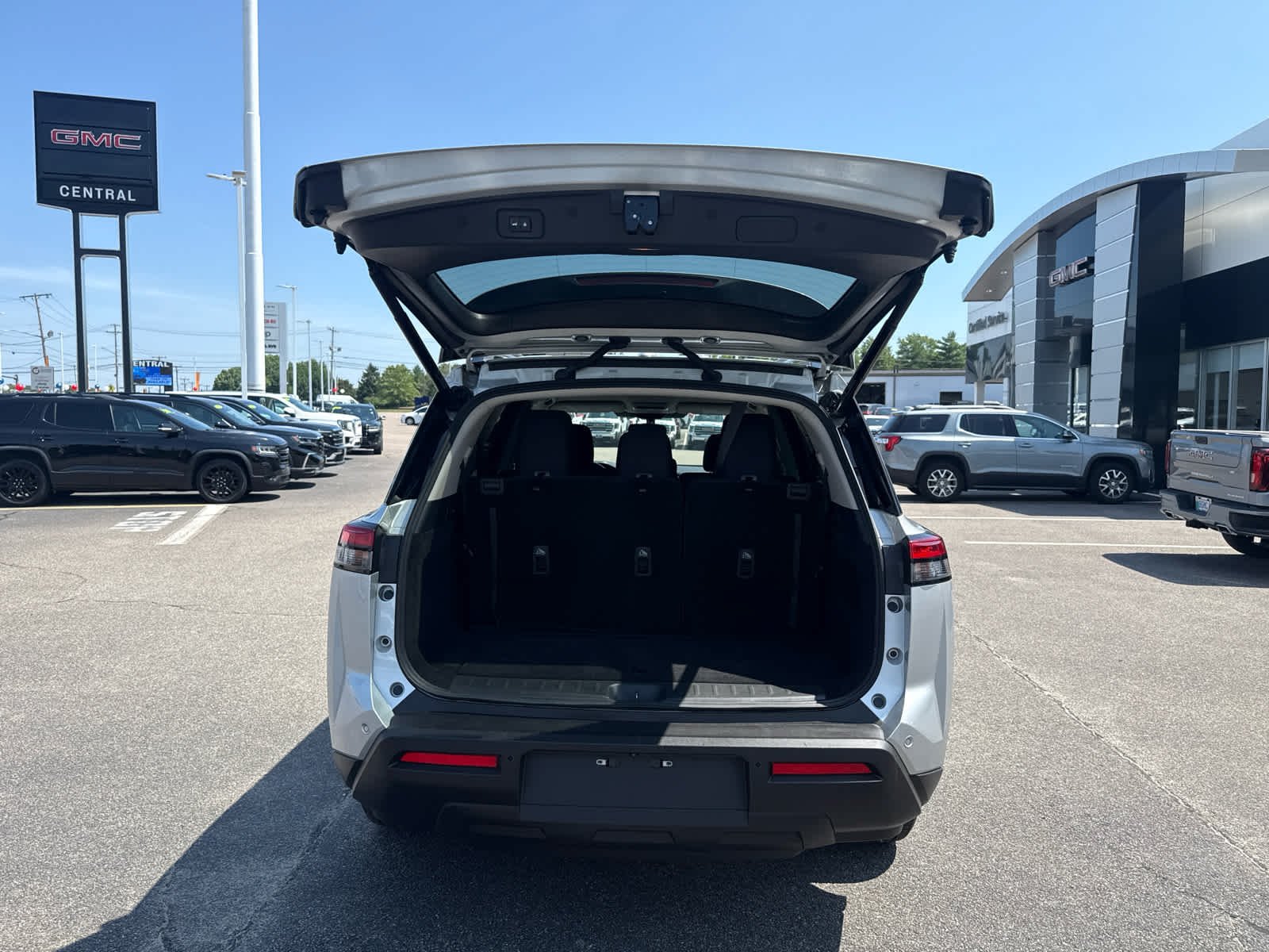 Used 2025 Silver Nissan SV image 11