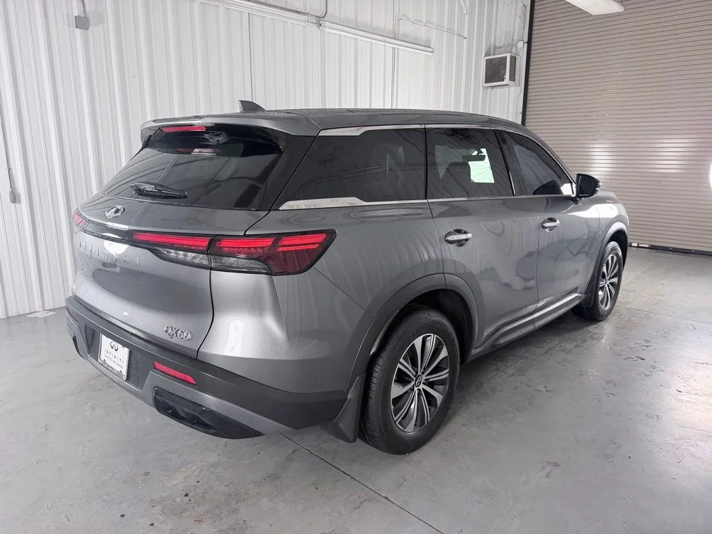 Certified Used 2023 Gray INFINITI PURE image 5