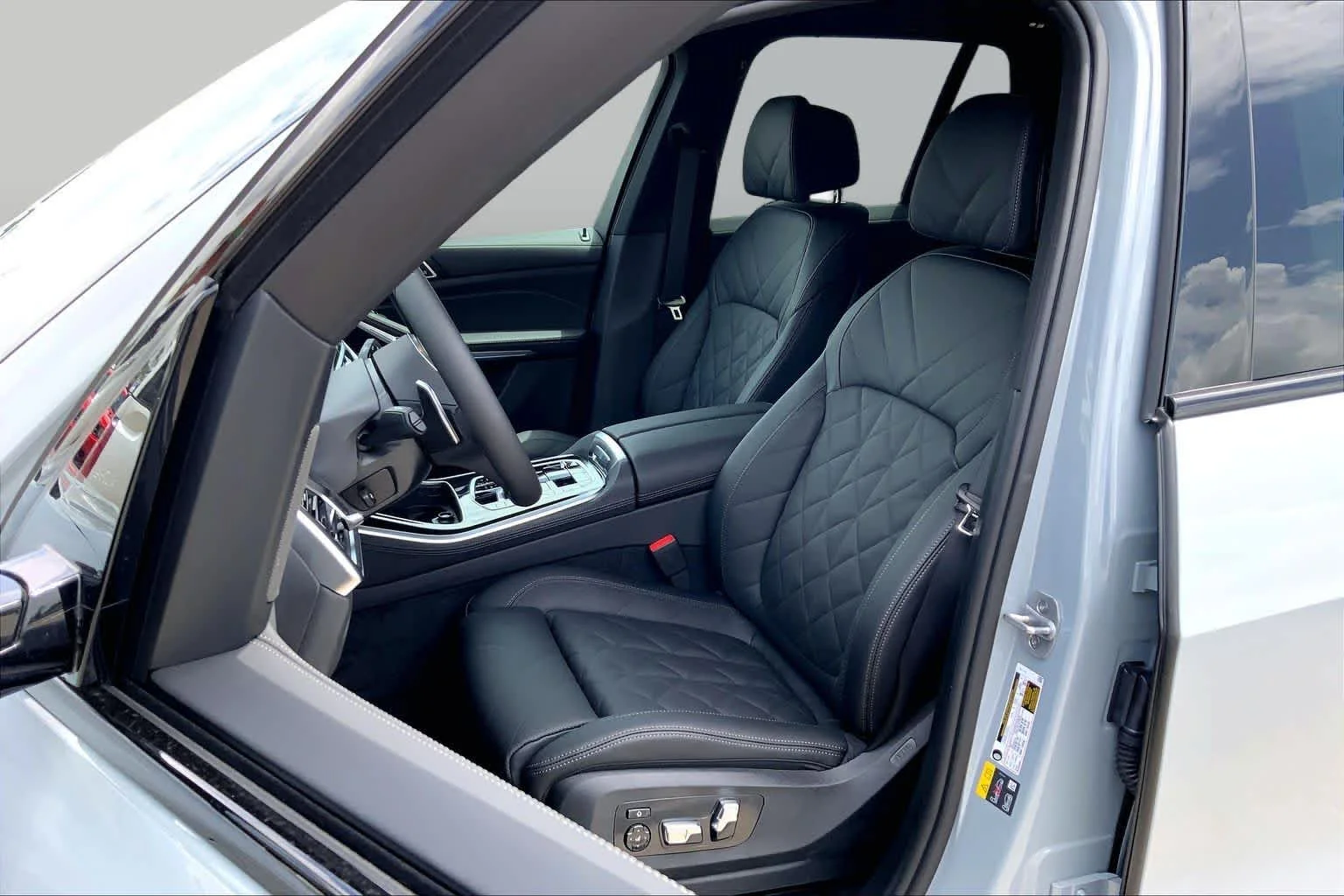 New 2026 Brooklyn Grey Metallic BMW xDrive50e image 9