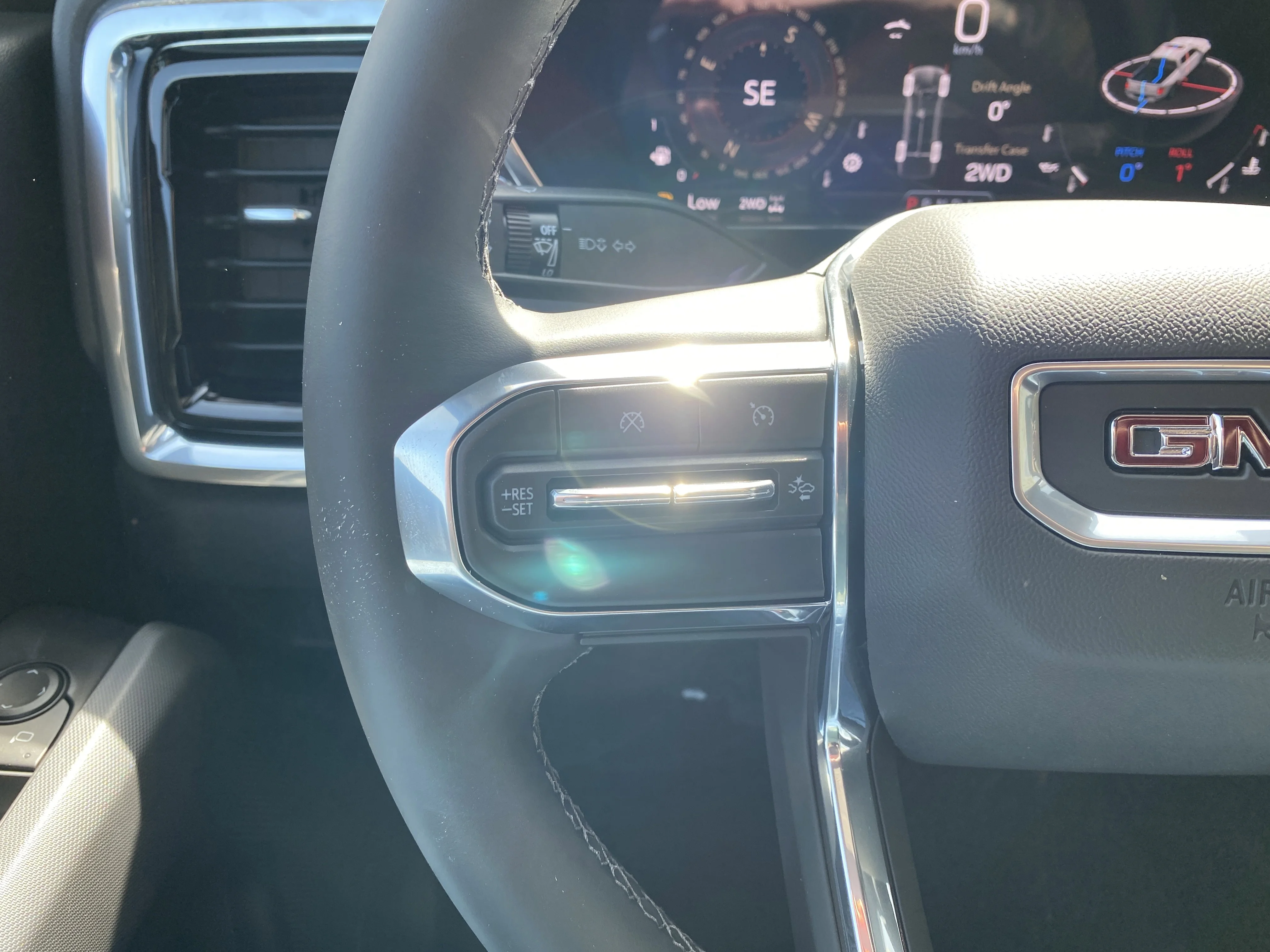 New 2026 ONYX BLACK GMC 4WD Elevation image 16