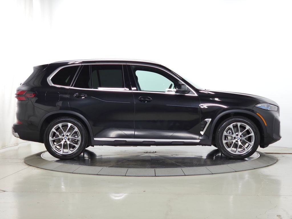 Used 2026 Black Sapphire Metallic BMW xDrive50e image 10