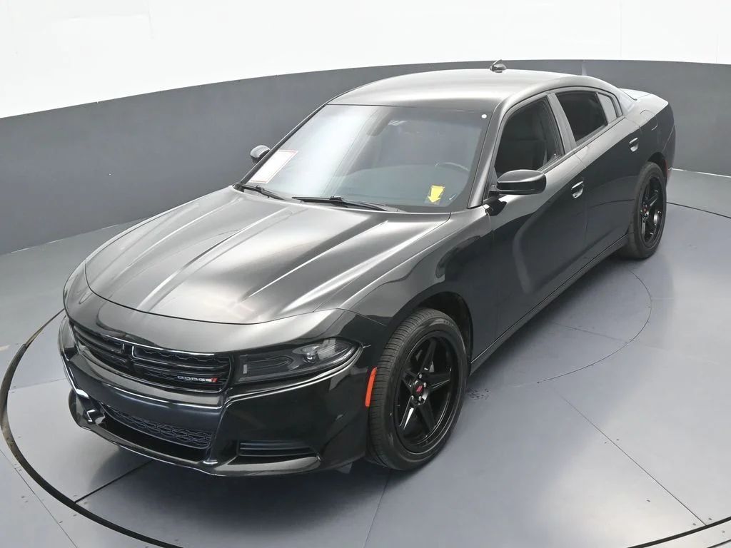 Used 2023 Pitch Black Clearcoat Dodge SXT image 39
