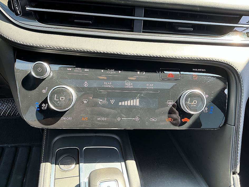 Used 2025 Warm Titanium INFINITI SENSORY image 19