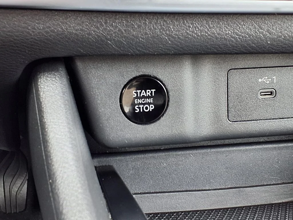 Used 2025 Red Nissan SV image 11