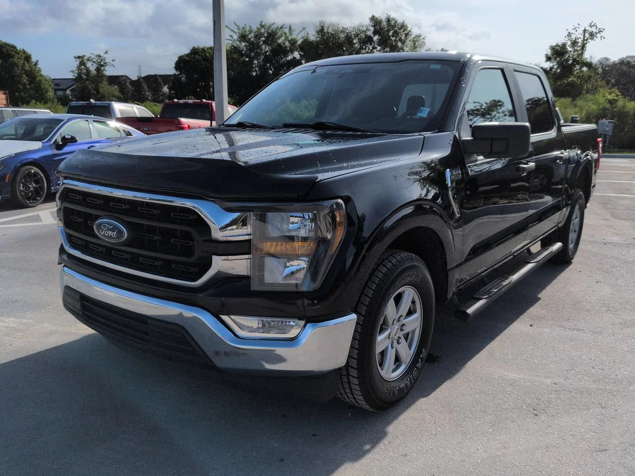 Used 2023 Black Ford XLT image 8