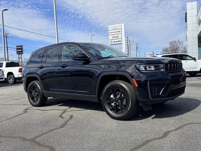 2026 Jeep Grand Cherokee Altitude 4x4