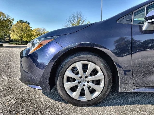 Used 2024  Toyota LE image 10