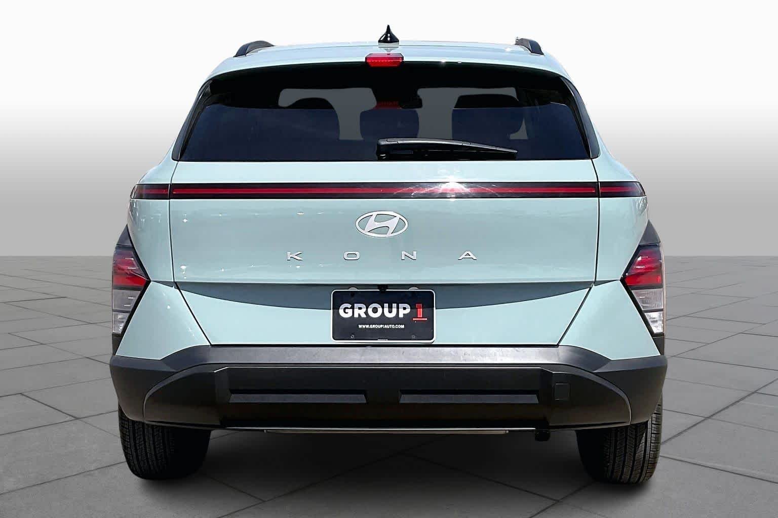 Used 2025 Mirage Green Hyundai SEL image 5